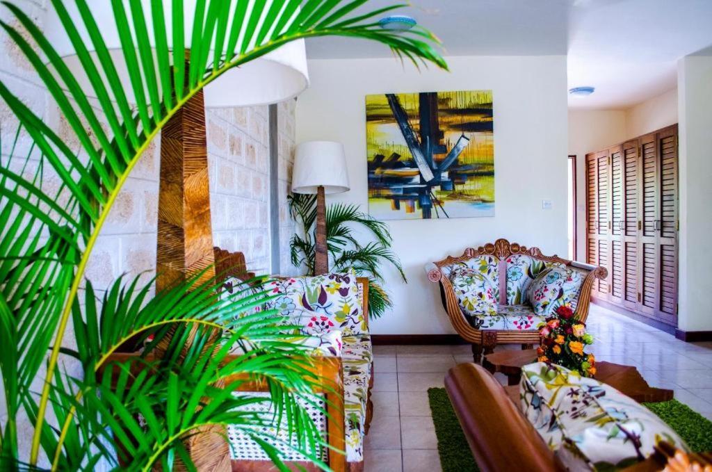 Lotfa Resort Diani Diani Beach Bagian luar foto