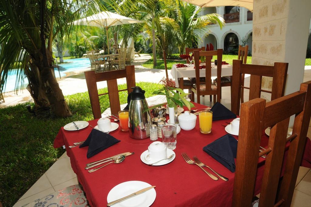 Lotfa Resort Diani Diani Beach Bagian luar foto