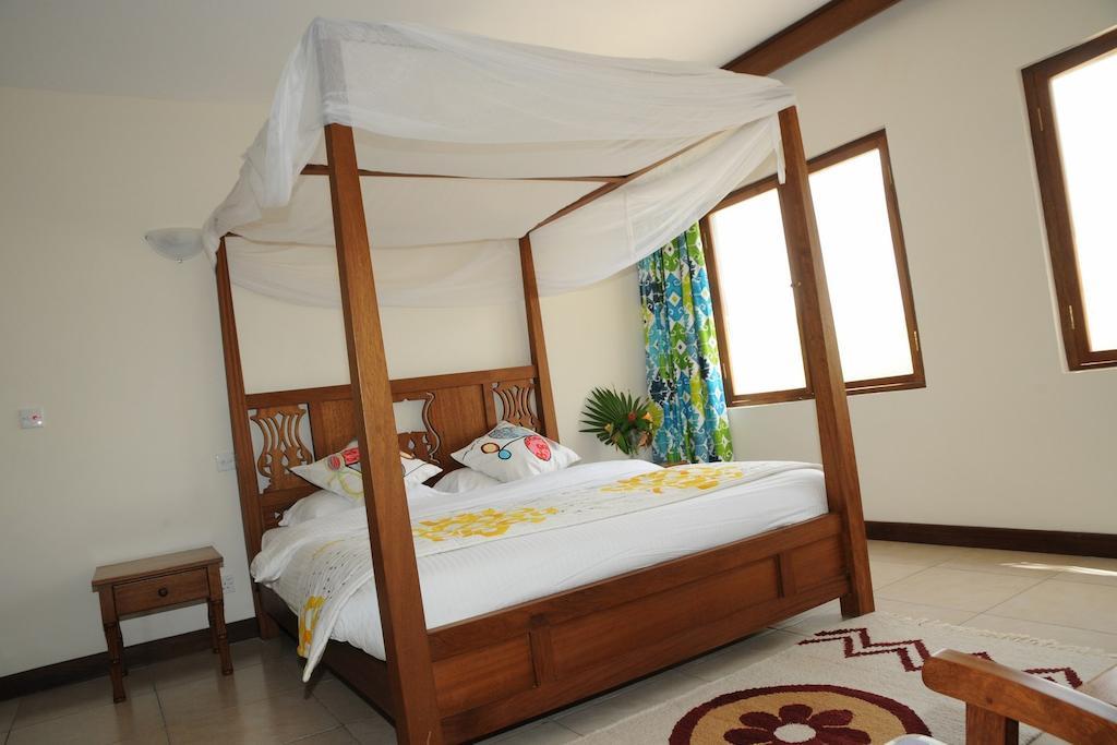 Lotfa Resort Diani Diani Beach Bagian luar foto
