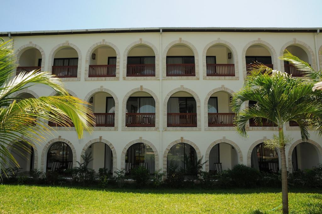 Lotfa Resort Diani Diani Beach Bagian luar foto