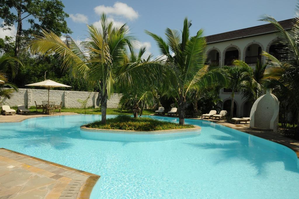 Lotfa Resort Diani Diani Beach Bagian luar foto