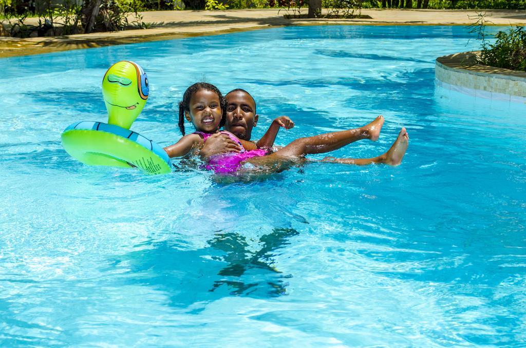 Lotfa Resort Diani Diani Beach Bagian luar foto