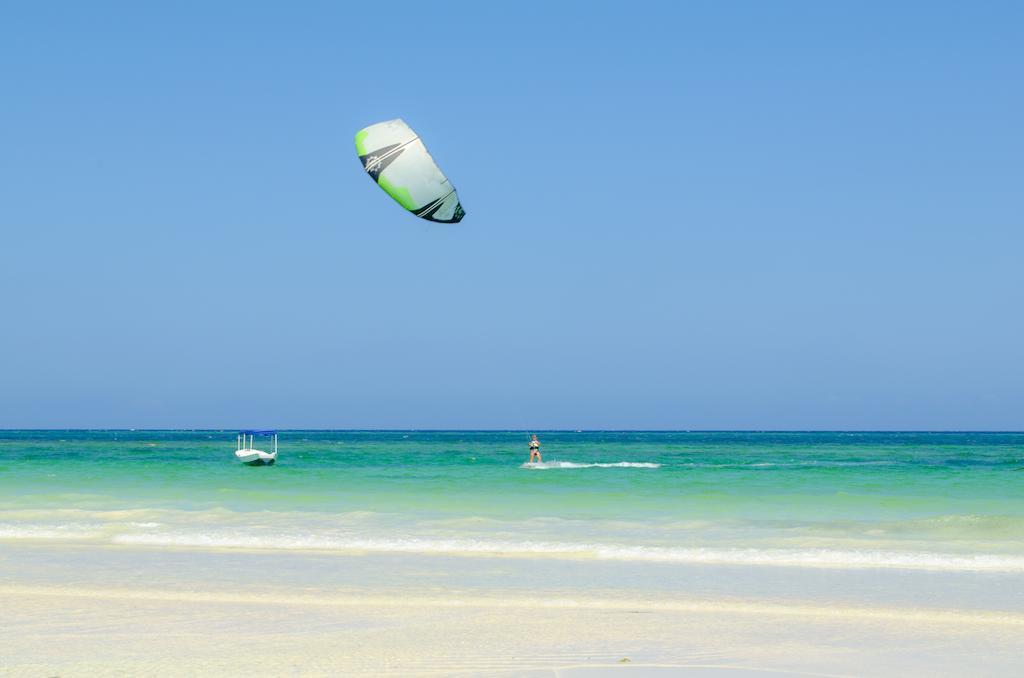 Lotfa Resort Diani Diani Beach Bagian luar foto